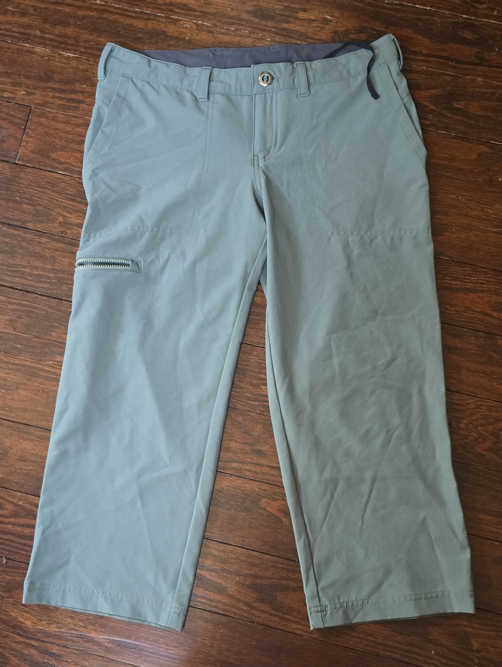 Women's Light Sage Cropped Trail Pants.  Size 2